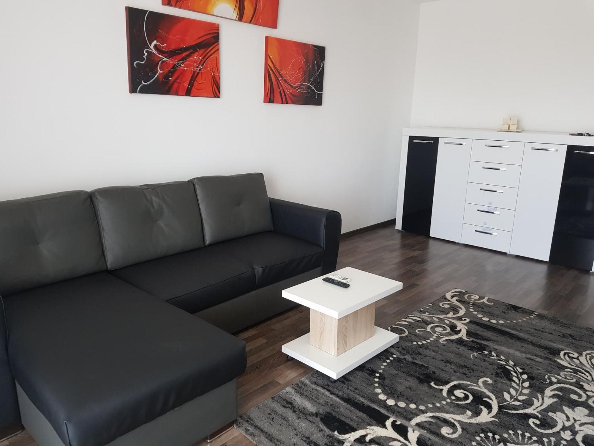 オラデアUrban Retreat Luxury Hideawayアパートメント エクステリア 写真
